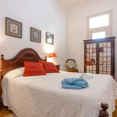 Casa Nobre Alto Santo Amaro * Lisbon