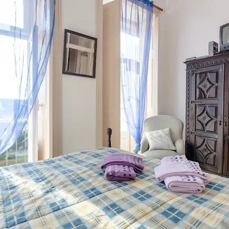 Casa Nobre Alto Santo Amaro * Lisbon
